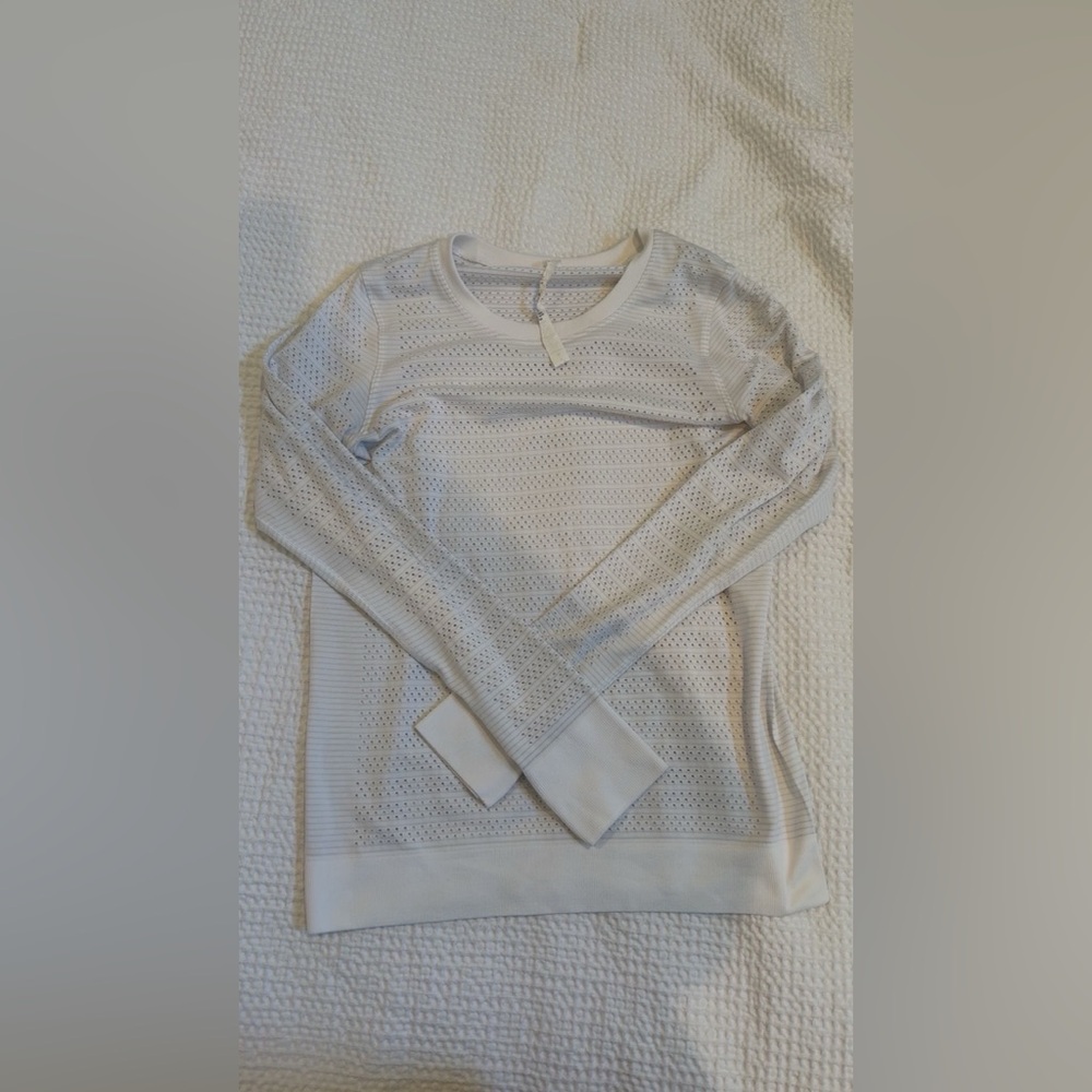 Lululemon white long sleeve Top